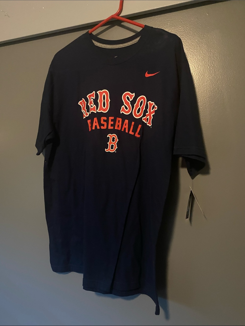 Red Sox Baseball Tee -NIKE -NWT-men’s XL